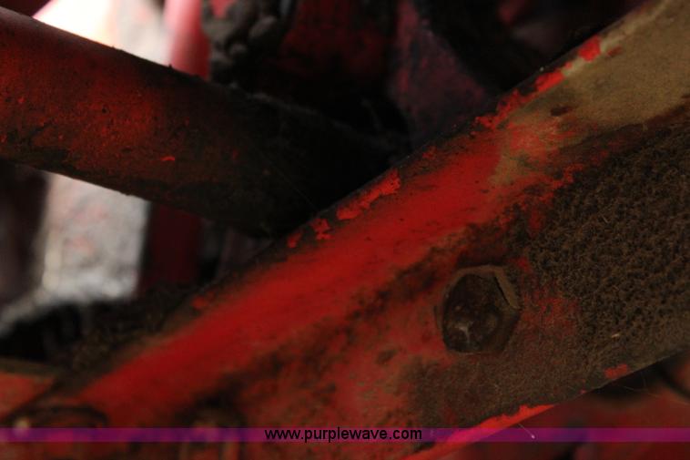 image for item J1028 Hesston 6200 self-propelled swather