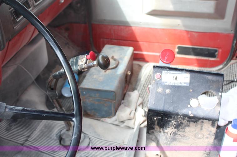 image for item J1246 1981 Chevrolet Kodiak floater spreader truck