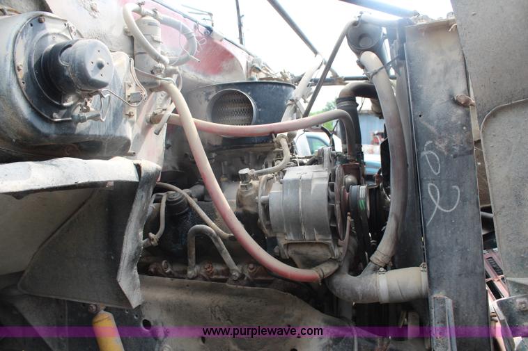 image for item J1246 1981 Chevrolet Kodiak floater spreader truck