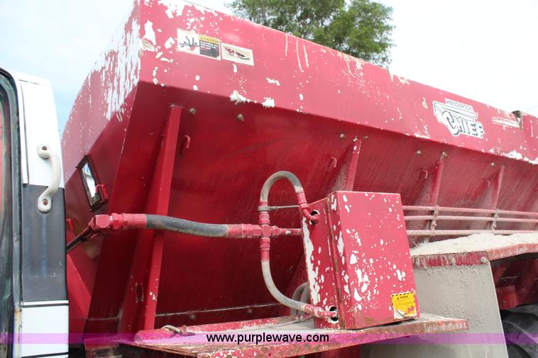 image for item J1246 1981 Chevrolet Kodiak floater spreader truck