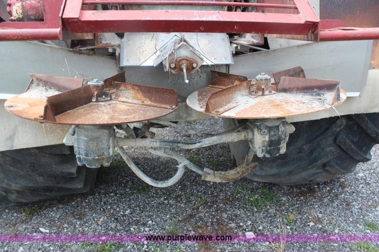 image for item J1246 1981 Chevrolet Kodiak floater spreader truck