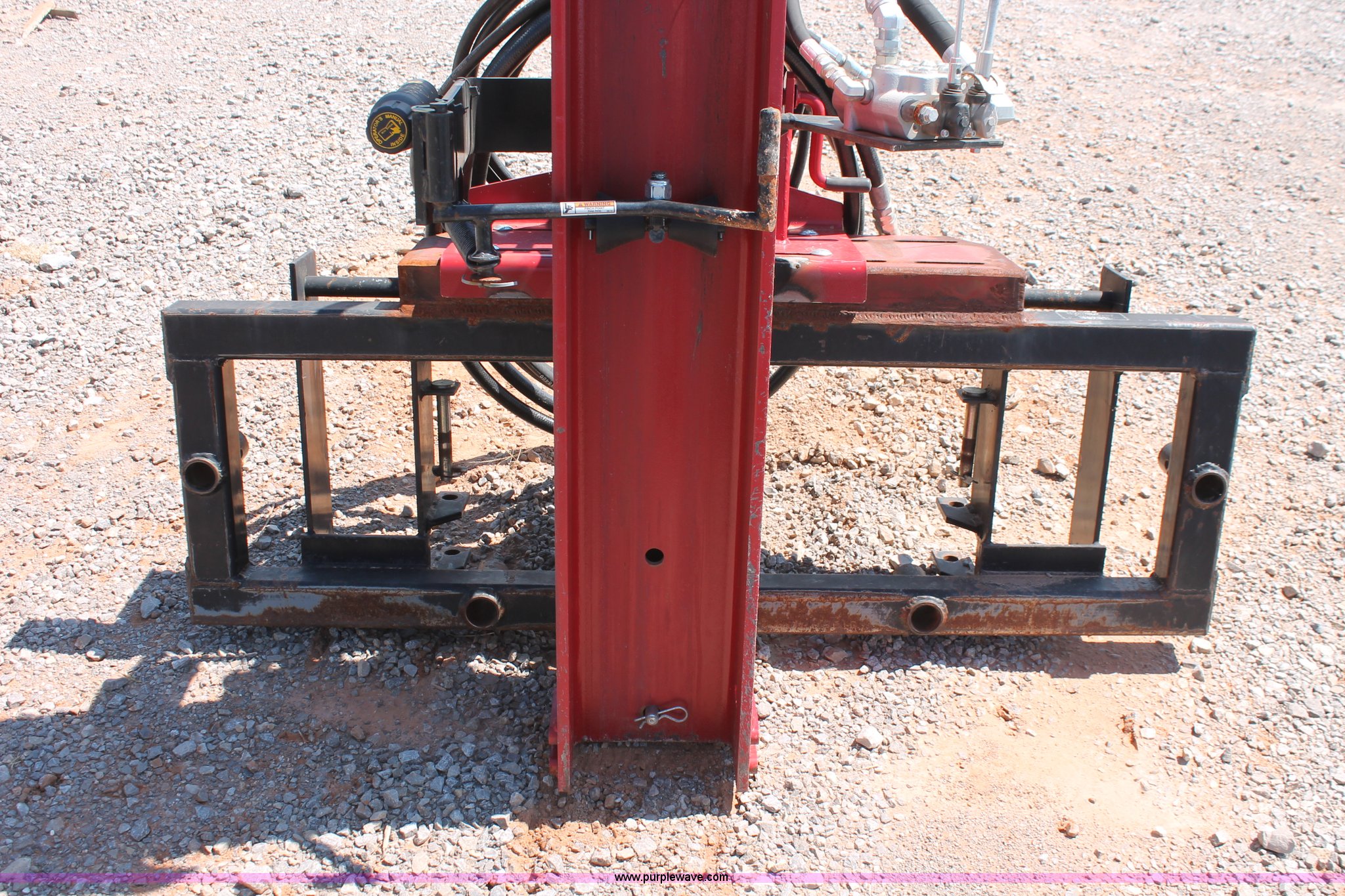 2013 Shaver HD10 hydraulic post driver in Clinton, OK Item H5624 sold