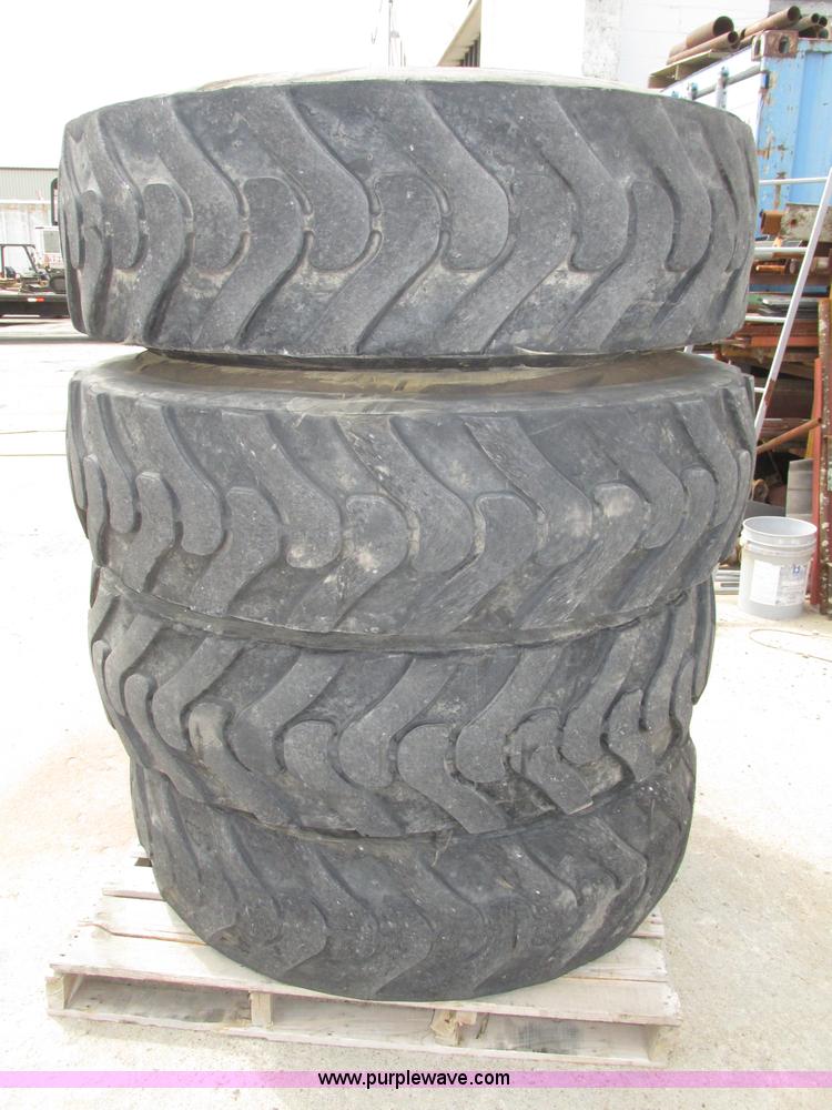 image for item AE9282 Firestone 14.00-24TG foam-filled tires
