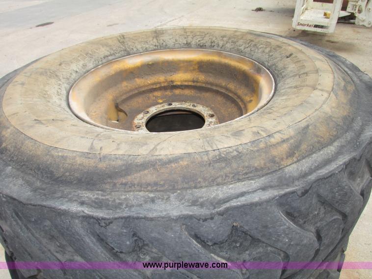 image for item AE9282 Firestone 14.00-24TG foam-filled tires