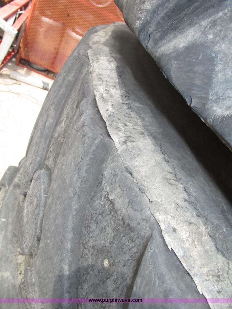 image for item AE9282 Firestone 14.00-24TG foam-filled tires