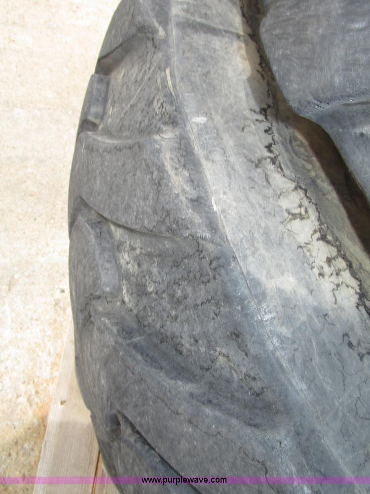 image for item AE9282 Firestone 14.00-24TG foam-filled tires