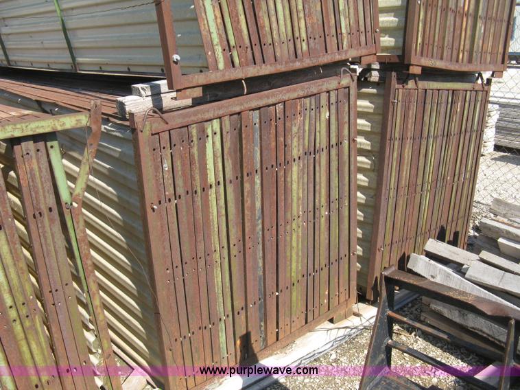 image for item AS9033 (169) Kelly Klosure panels wind break enclosure system