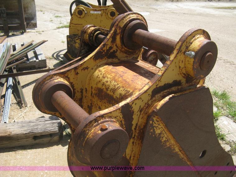 image for item AS9035 24"W excavator bucket