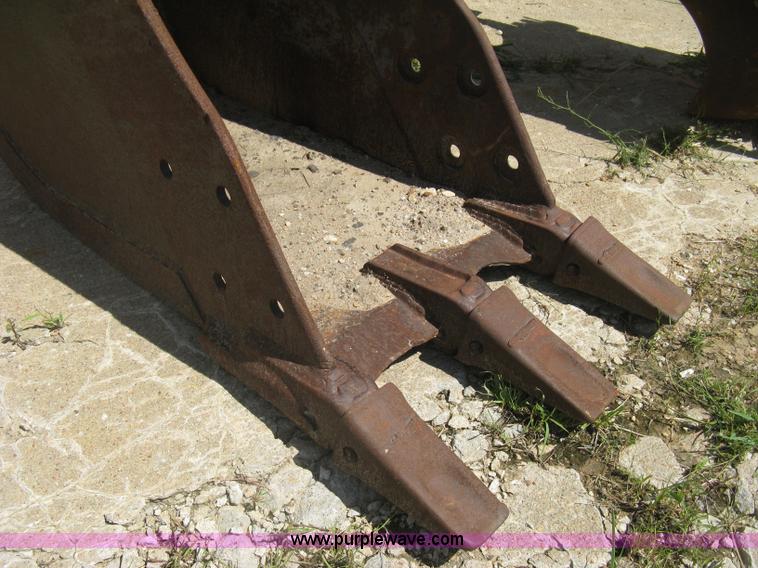 image for item AS9035 24"W excavator bucket