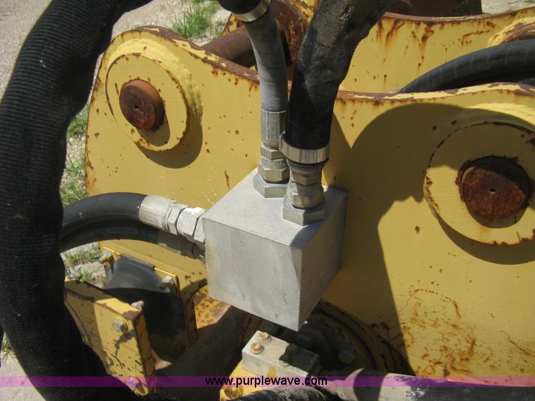 image for item AS9036 Hydraulic plate compactor