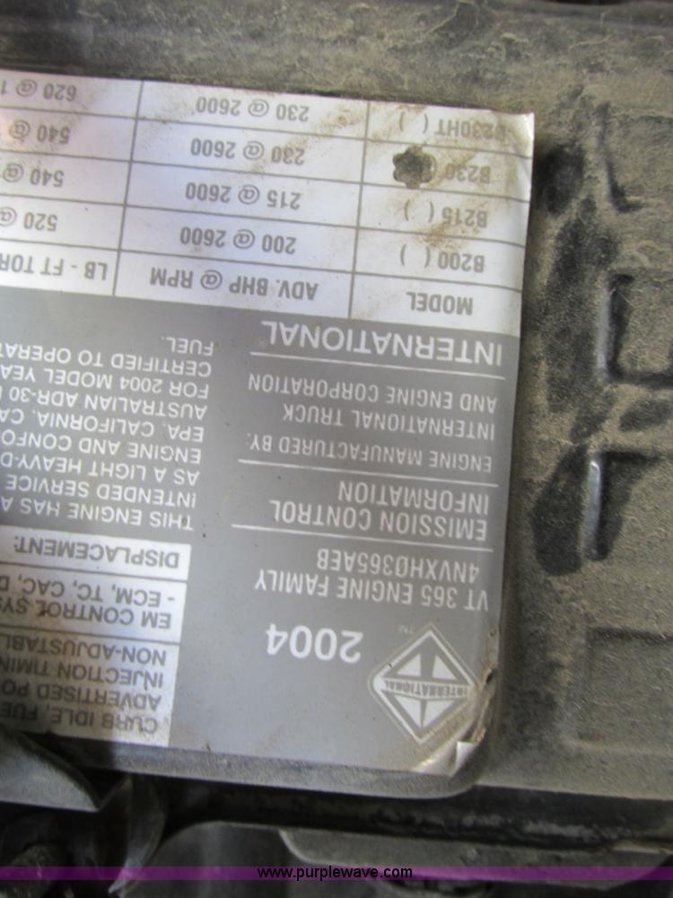 image for item AW9981 2004 Ford F650 Super Duty XL service truck with crane