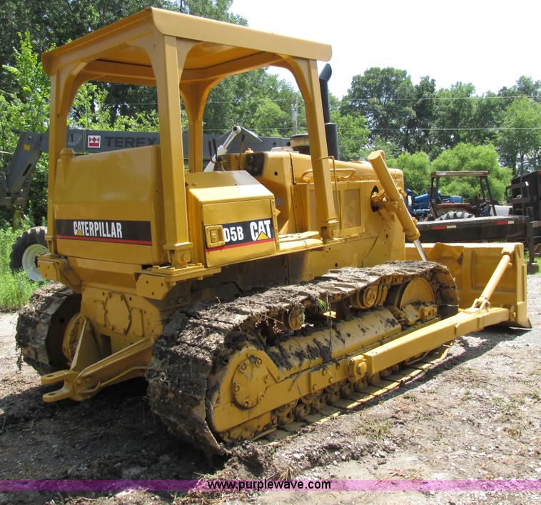 image for item AW9995 1980 Caterpillar D5B dozer