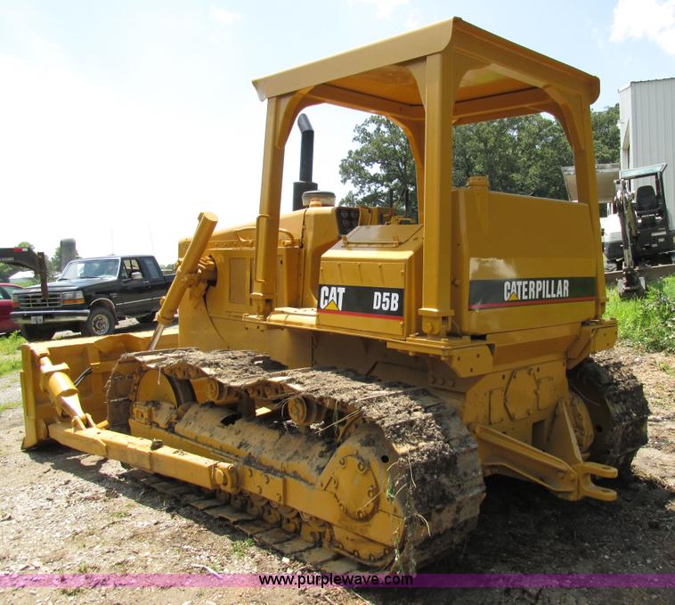 image for item AW9995 1980 Caterpillar D5B dozer