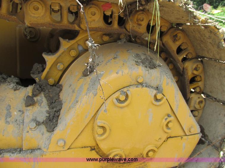 image for item AW9995 1980 Caterpillar D5B dozer