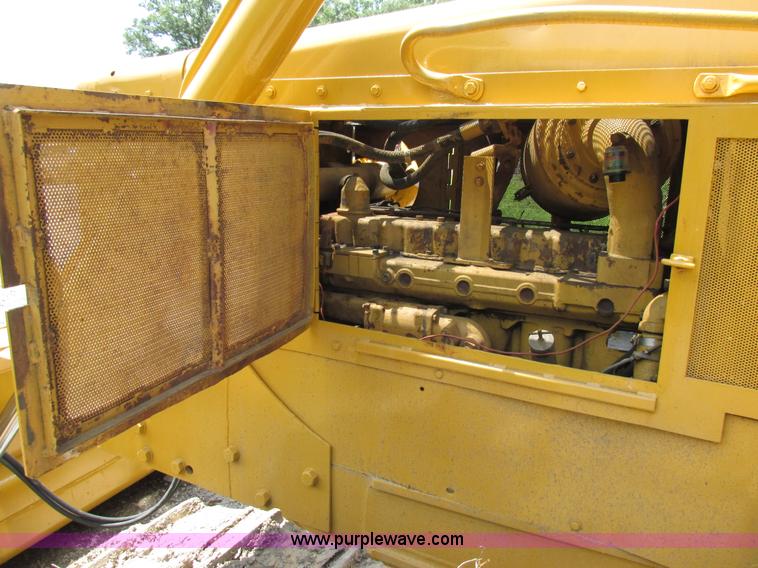 image for item AW9995 1980 Caterpillar D5B dozer