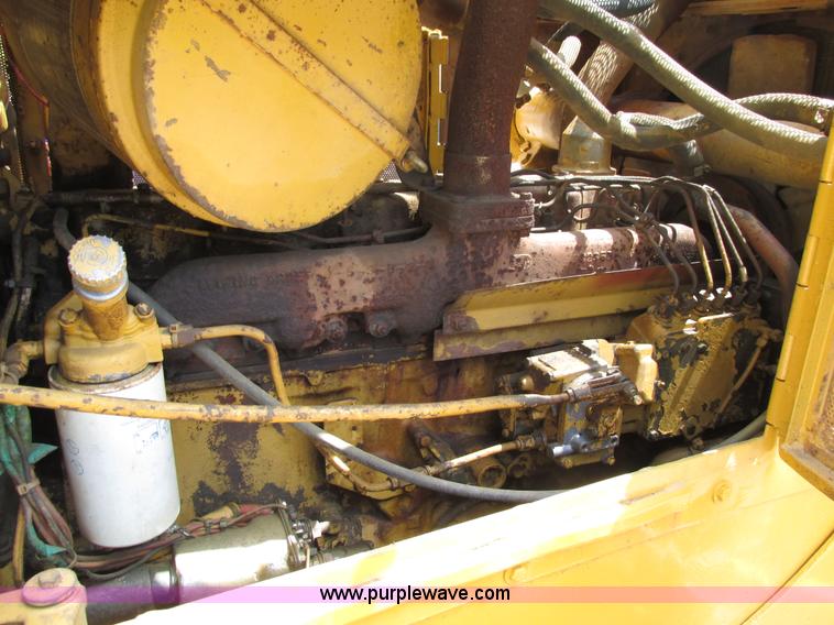 image for item AW9995 1980 Caterpillar D5B dozer