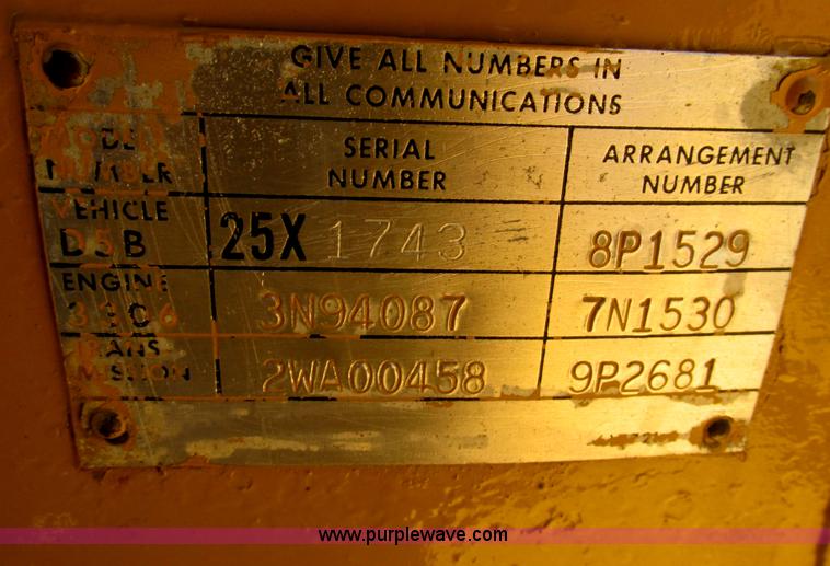 image for item AW9995 1980 Caterpillar D5B dozer