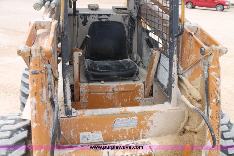image for item C3909 2001 Case 1845C skid steer