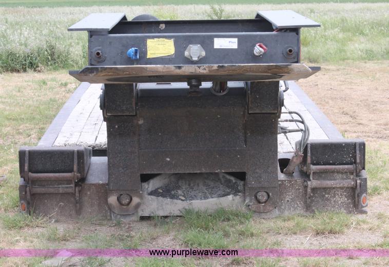image for item C3910 2006 Eager Beaver 50GSL trailer