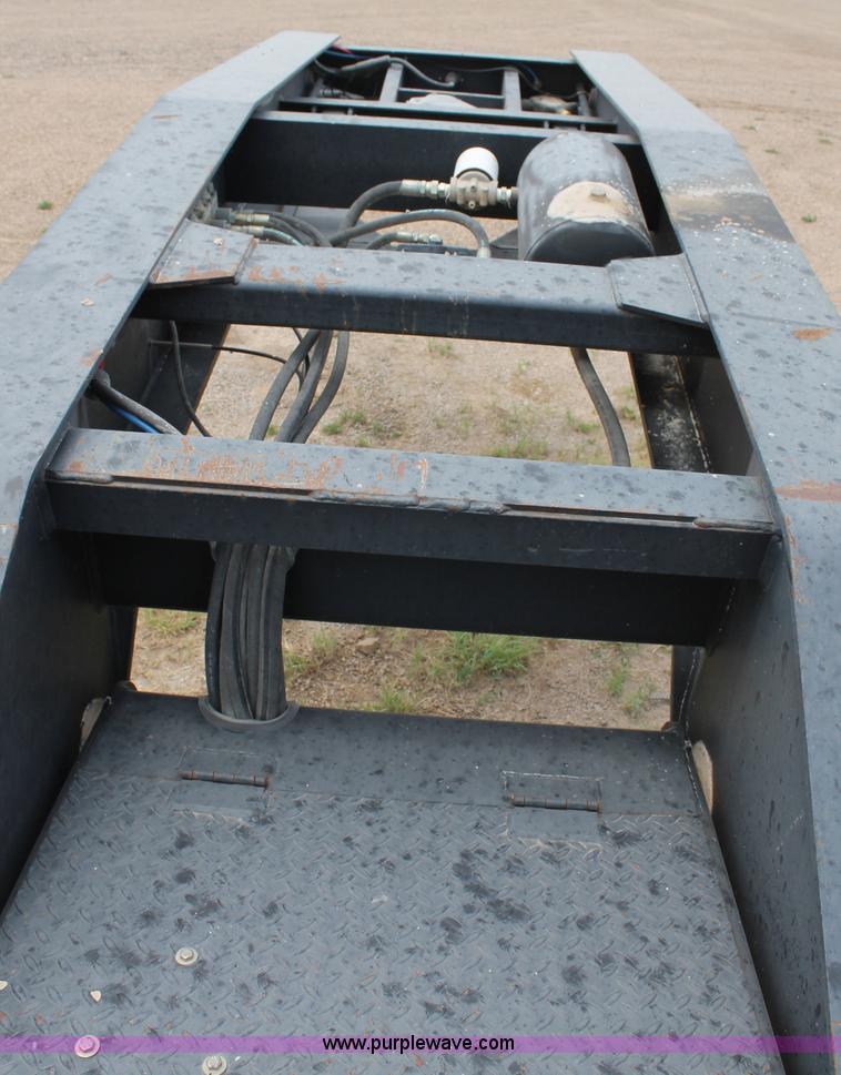 image for item C3910 2006 Eager Beaver 50GSL trailer