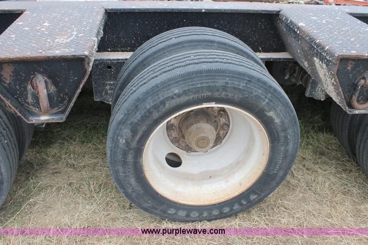 image for item C3910 2006 Eager Beaver 50GSL trailer