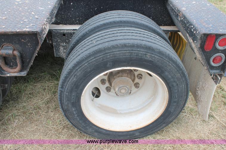 image for item C3910 2006 Eager Beaver 50GSL trailer