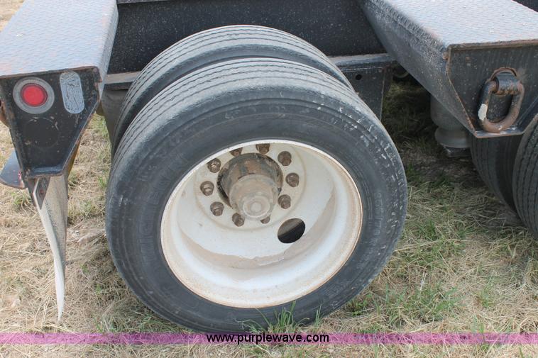 image for item C3910 2006 Eager Beaver 50GSL trailer