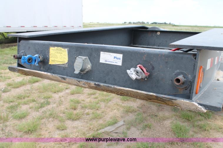 image for item C3910 2006 Eager Beaver 50GSL trailer