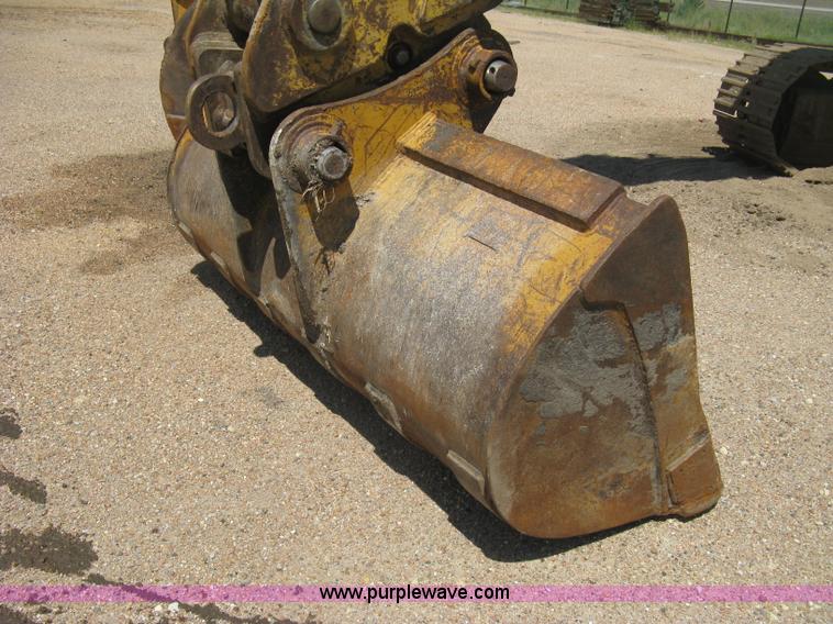 image for item D1120 Caterpillar 6' trench bucket