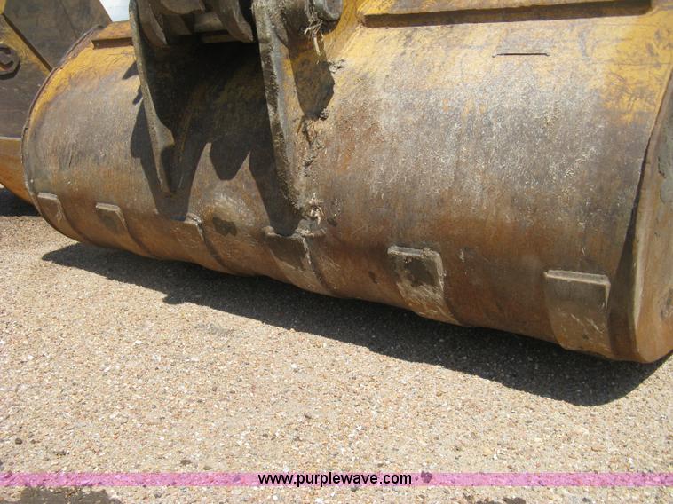 image for item D1120 Caterpillar 6' trench bucket