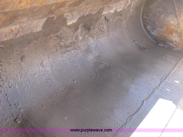 image for item D1120 Caterpillar 6' trench bucket