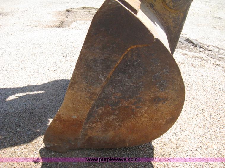 image for item D1120 Caterpillar 6' trench bucket