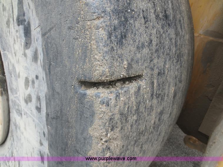 image for item D2109 1997 Kawasaki 90Z wheel loader