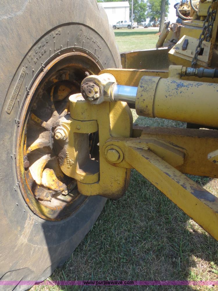 image for item D2115 1980 Galion A550 articulated motor grader