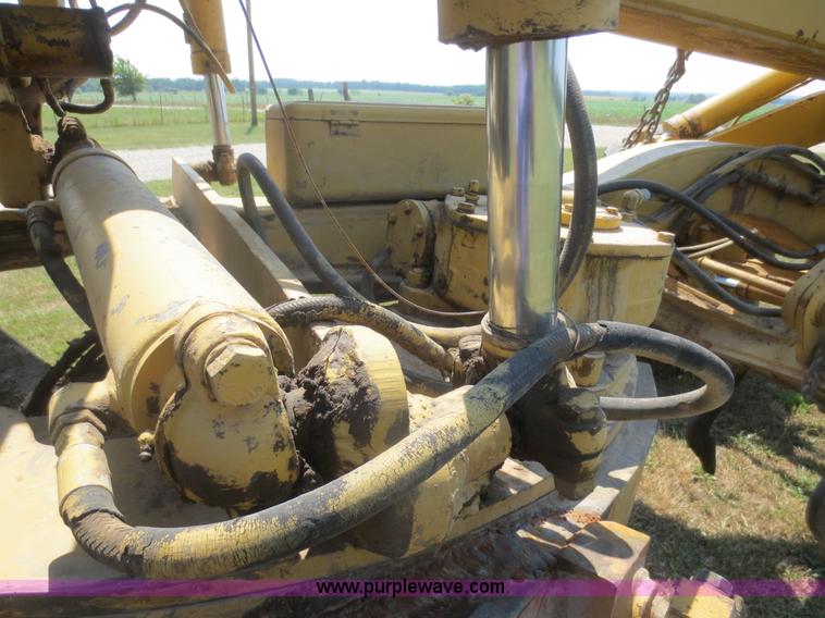 image for item D2115 1980 Galion A550 articulated motor grader