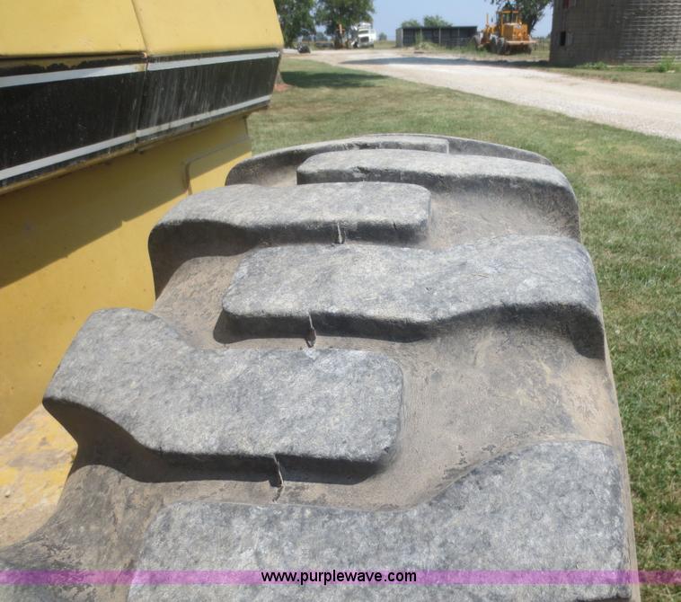 image for item D2115 1980 Galion A550 articulated motor grader