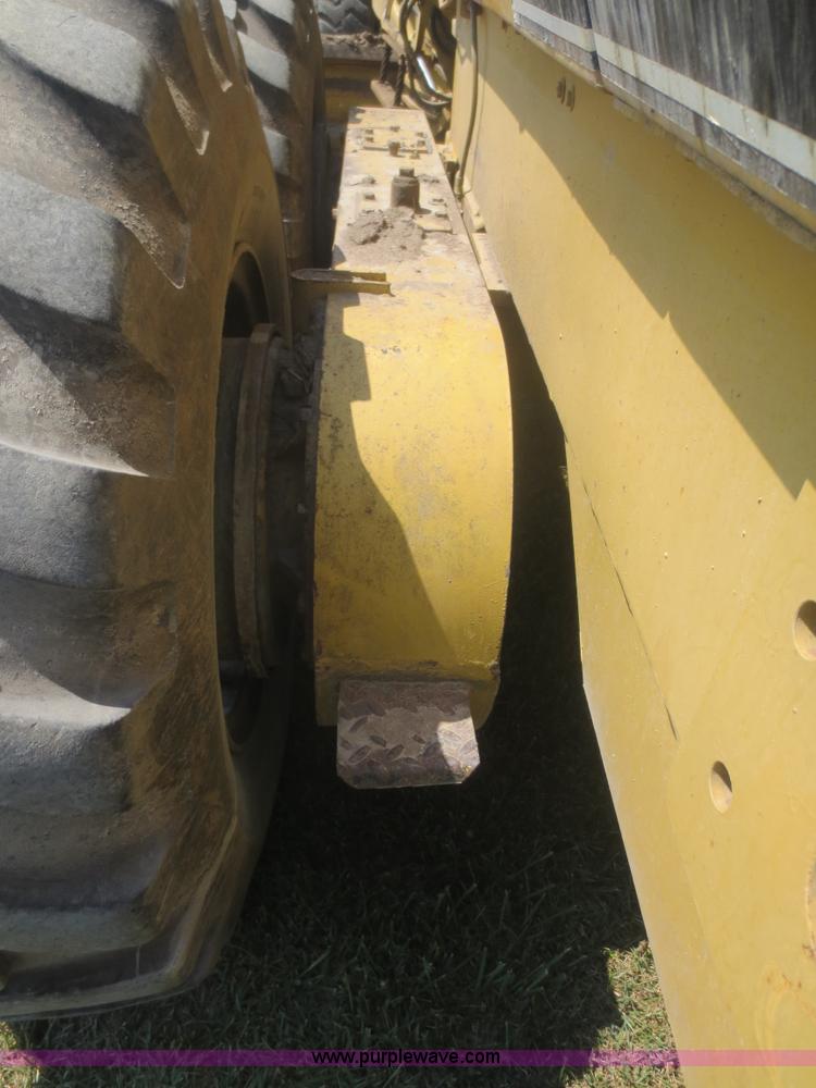 image for item D2115 1980 Galion A550 articulated motor grader