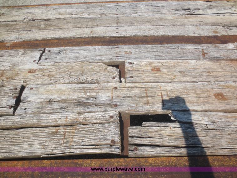 image for item D2120 1994 Eager Beaver 10HDB equipment trailer