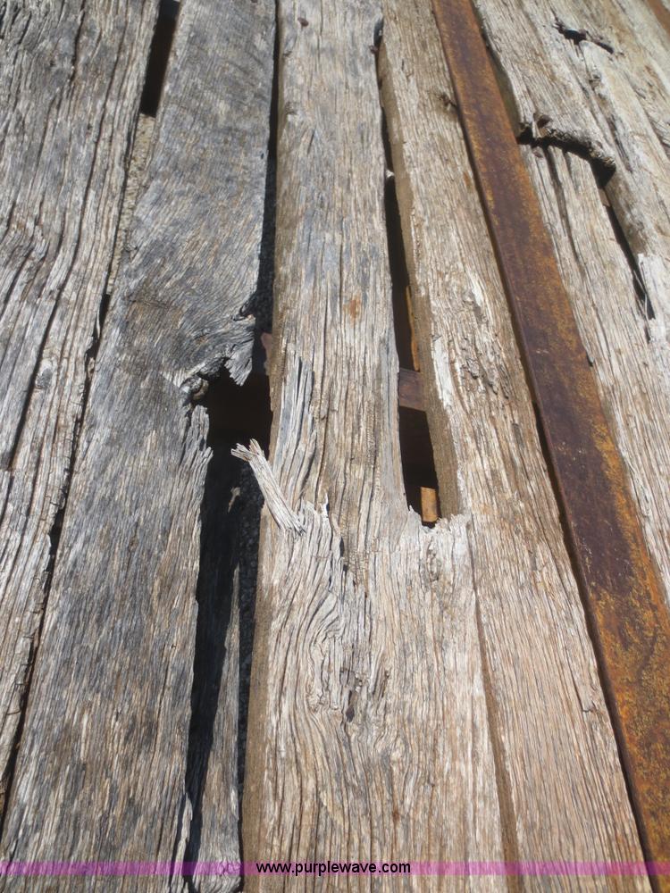 image for item D2120 1994 Eager Beaver 10HDB equipment trailer