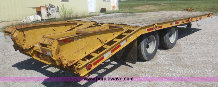 image for item D2121 1999 Belshe T9 equipment trailer