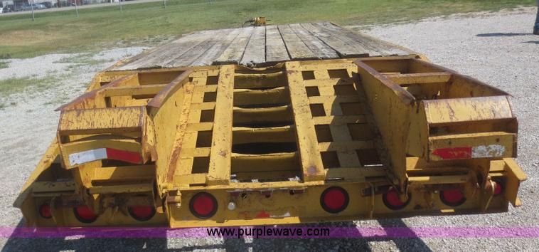 image for item D2121 1999 Belshe T9 equipment trailer