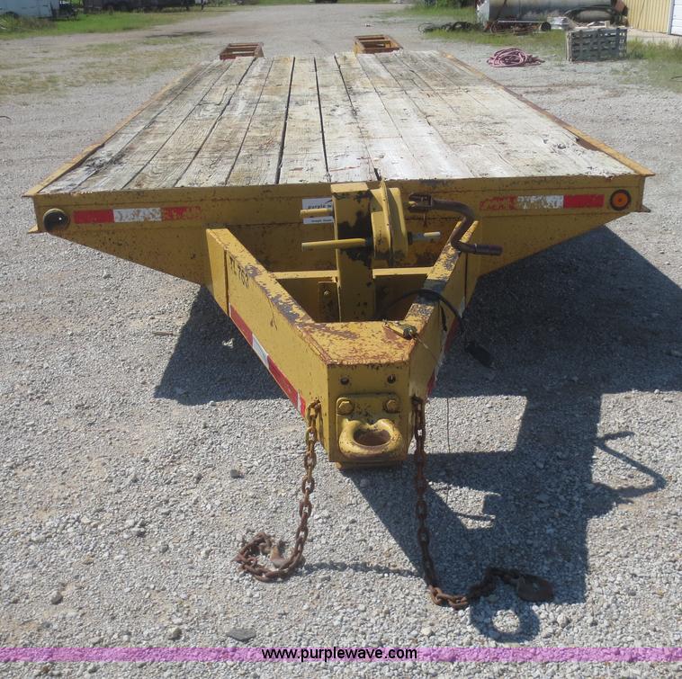 image for item D2121 1999 Belshe T9 equipment trailer