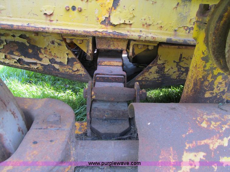 image for item E4920 1962 Caterpillar D6B dozer