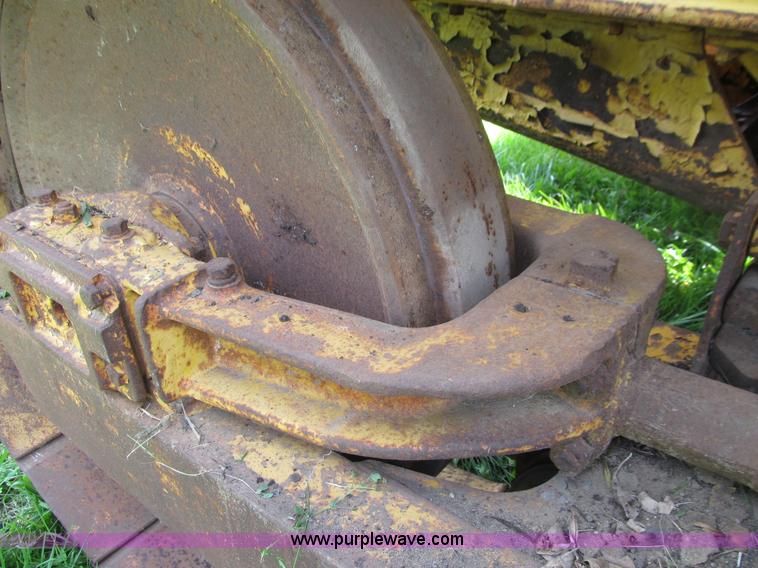 image for item E4920 1962 Caterpillar D6B dozer