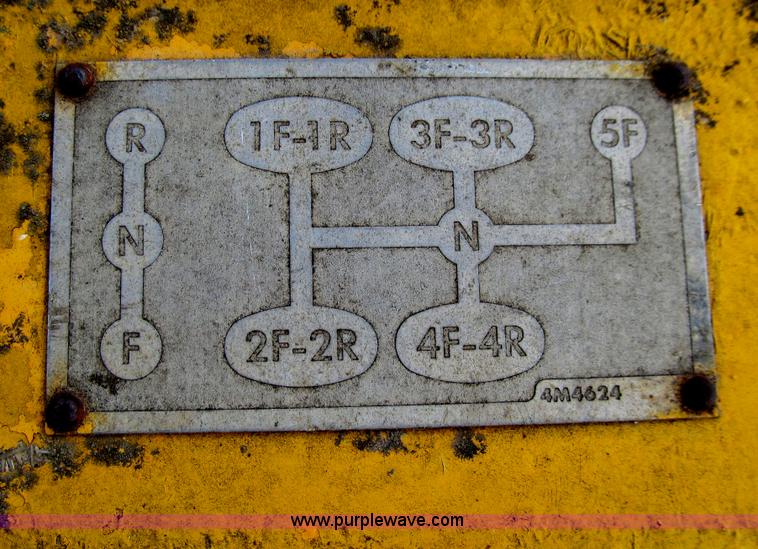 image for item E4920 1962 Caterpillar D6B dozer