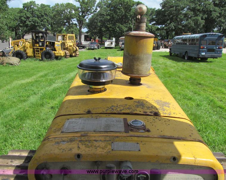 image for item E4920 1962 Caterpillar D6B dozer