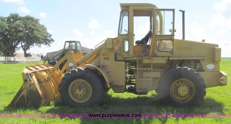 image for item E4921 1969 Allis Chalmers 645M wheel loader