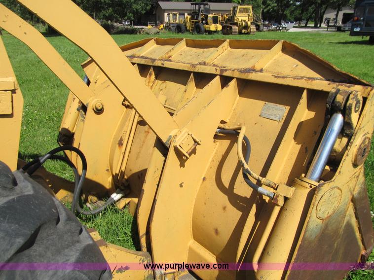 image for item E4921 1969 Allis Chalmers 645M wheel loader
