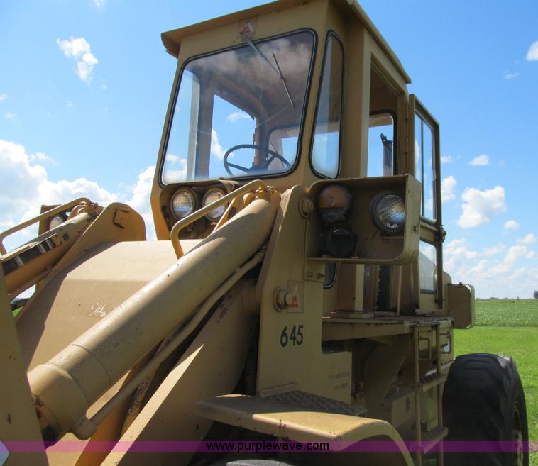 image for item E4921 1969 Allis Chalmers 645M wheel loader