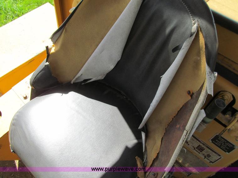 image for item E4921 1969 Allis Chalmers 645M wheel loader